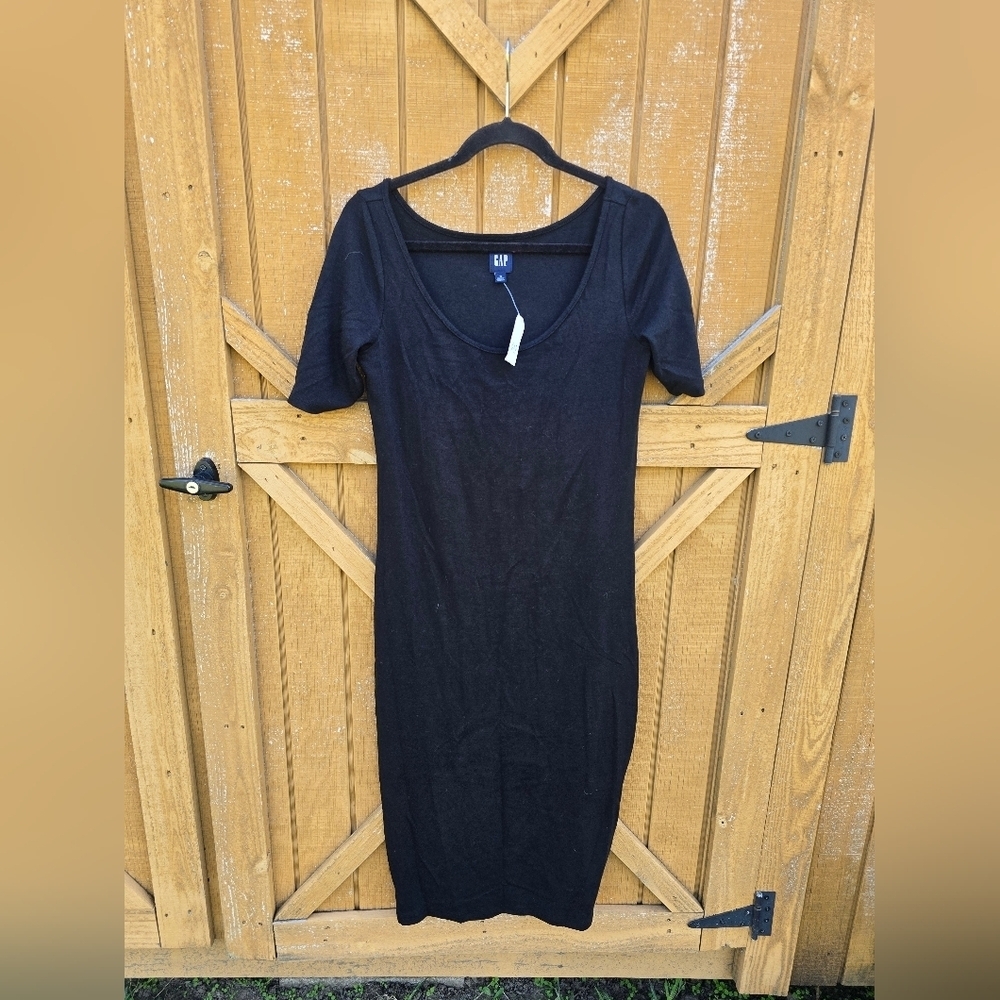 GAP Black Midi Dress